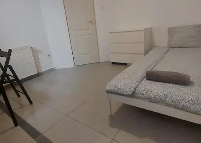 Corvin Negyed Gazde/Camere de închiriat Budapesta